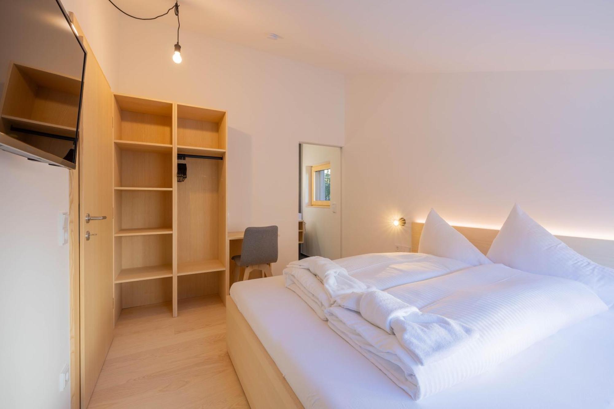 Apartmenthaus A24 シュルンス エクステリア 写真
