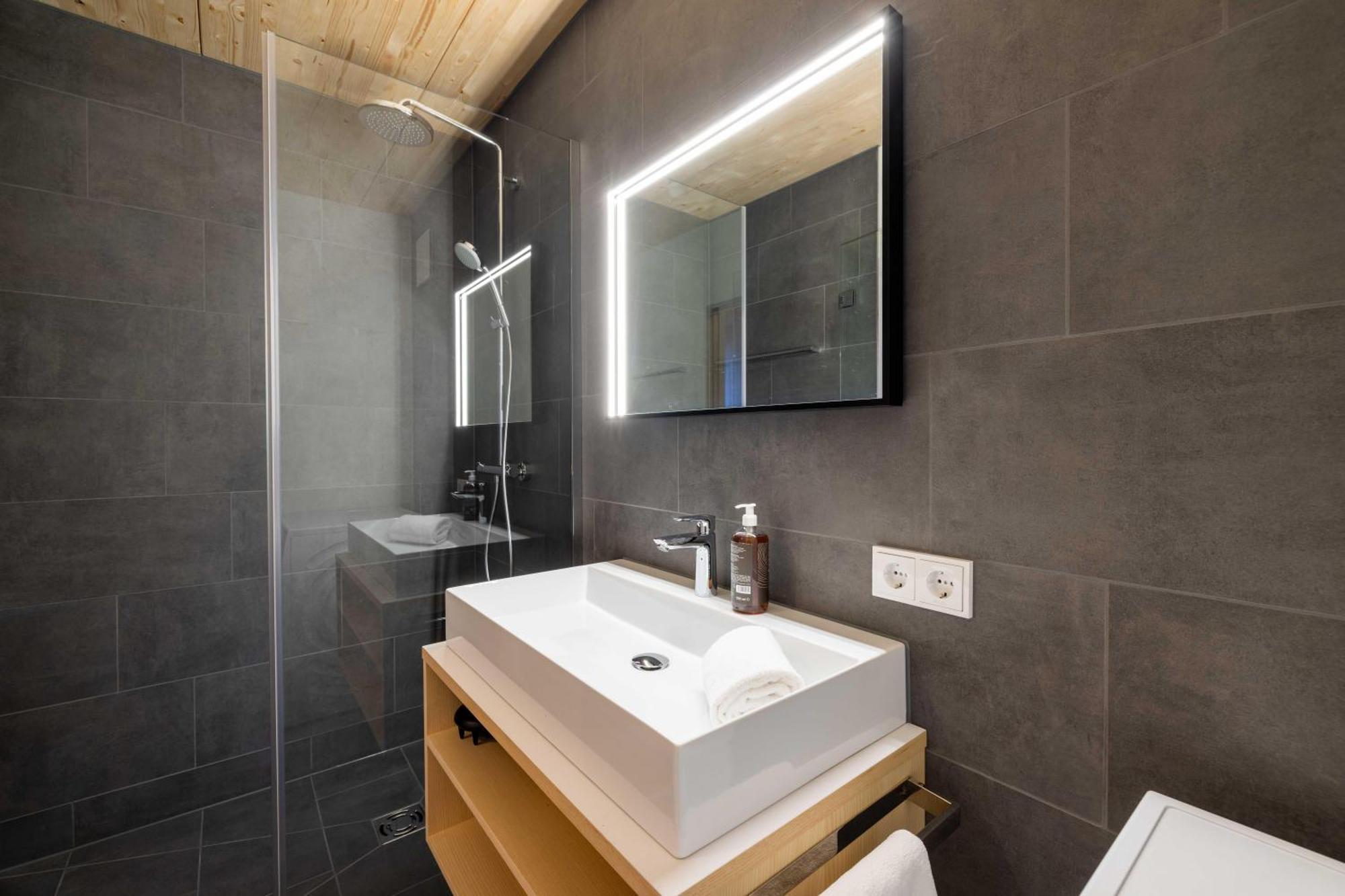 Apartmenthaus A24 シュルンス エクステリア 写真